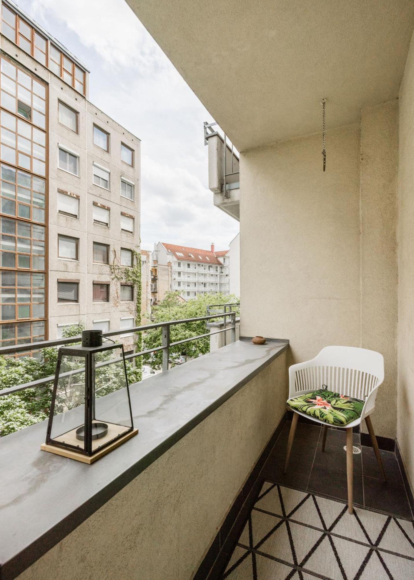 Modern Two-Bedroom Apartment With Free Parking Будапешт Экстерьер фото