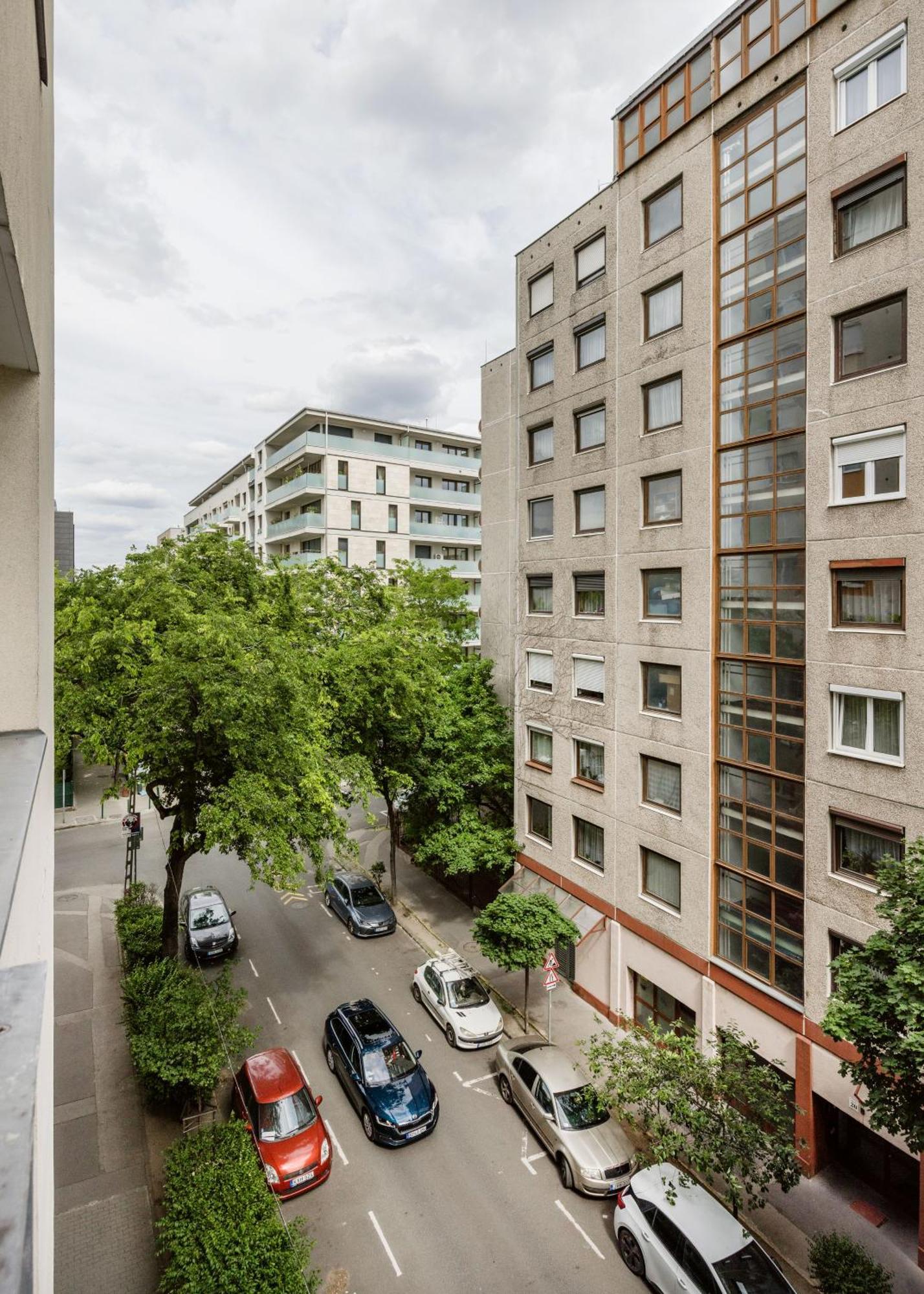 Modern Two-Bedroom Apartment With Free Parking Будапешт Экстерьер фото